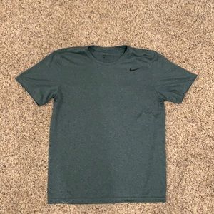 Men’s Dri Fit Nike tshirt